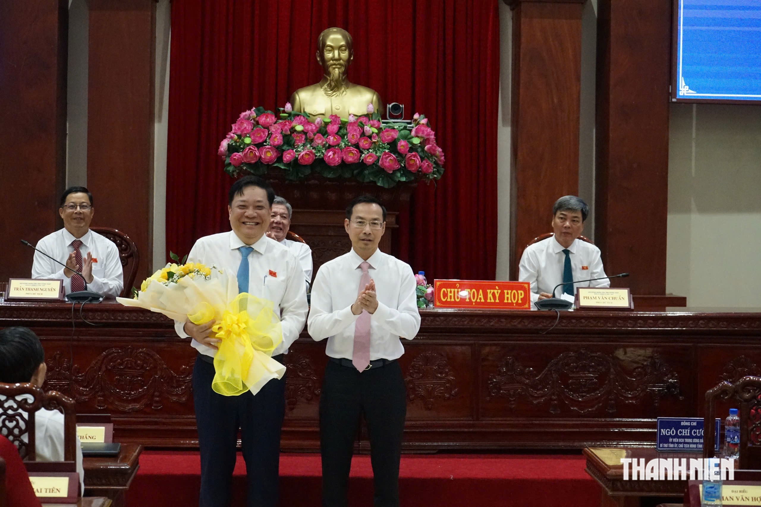 Ông Nguyễn Thanh Nhàn được bầu giữ chức Chủ tịch UBND tỉnh Đồng Tháp - Ảnh 2.