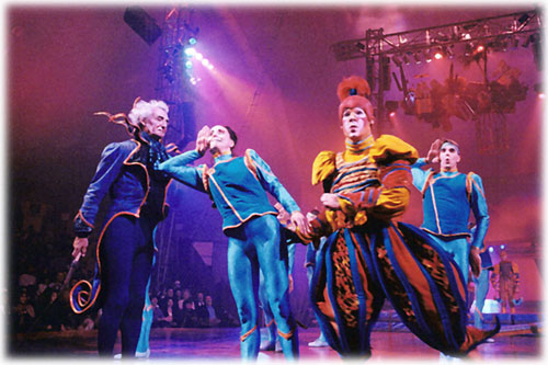 James Cameron làm phim về đoàn xiếc Cirque du Soleil