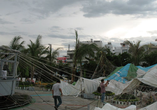 Nổ khinh khí cầu ở Nha Trang