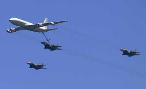 Máy bay tiếp nhiên liệu trên không KC-135 Stratotanker - Ảnh: AFP