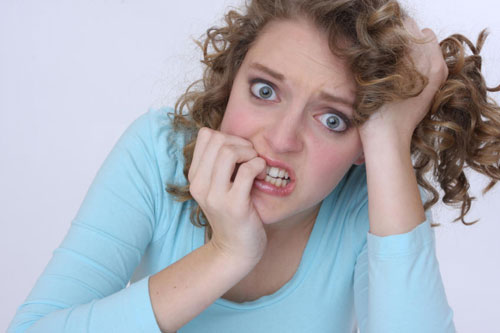 Cắn móng tay là rối loạn thần kinh