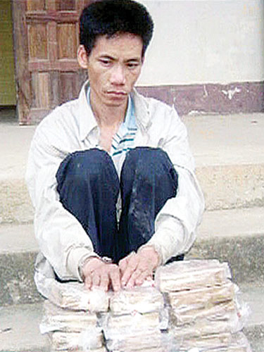 Phá án ma túy trên đất Lào