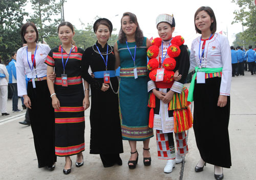 1.000 đoàn viên vào lăng viếng bác