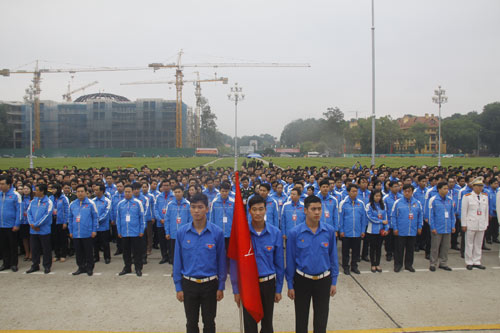 1.000 đoàn viên vào lăng viếng bác