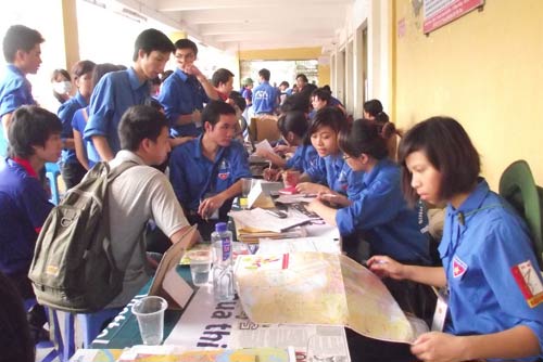 tiếp sức mùa thi 1