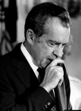 chính các nhân vật thân cận của Tổng thống Nixon, cùng với ủy ban vận động bầu cử của ông đã tổ chức vụ đột nhập 
