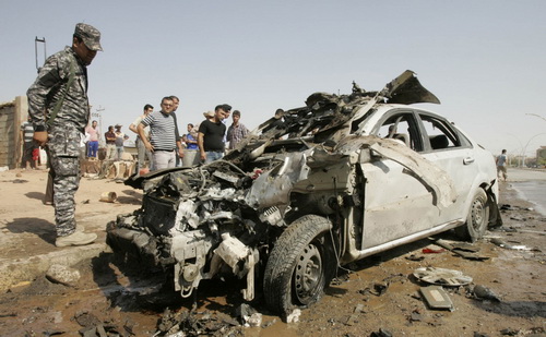 Đánh bom hàng loạt ở Iraq, gần 100 người chết
