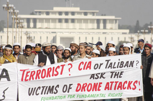 Người dân Pakistan biểu tình phản đối UAV Mỹ 