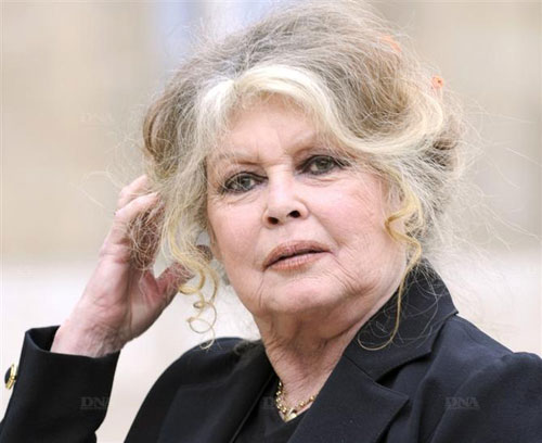Brigitte Bardot theo chân Depardieu “adieu” nước Pháp?