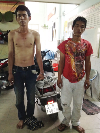 Cảnh sát vây bắt hai tên cướp nghiện ma tuý