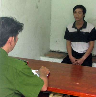 Bắt 8 nghi phạm chuyên dàn cảnh cướp của người đi đường4