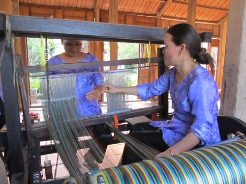 Phát triển làng nghề gắn với du lịch