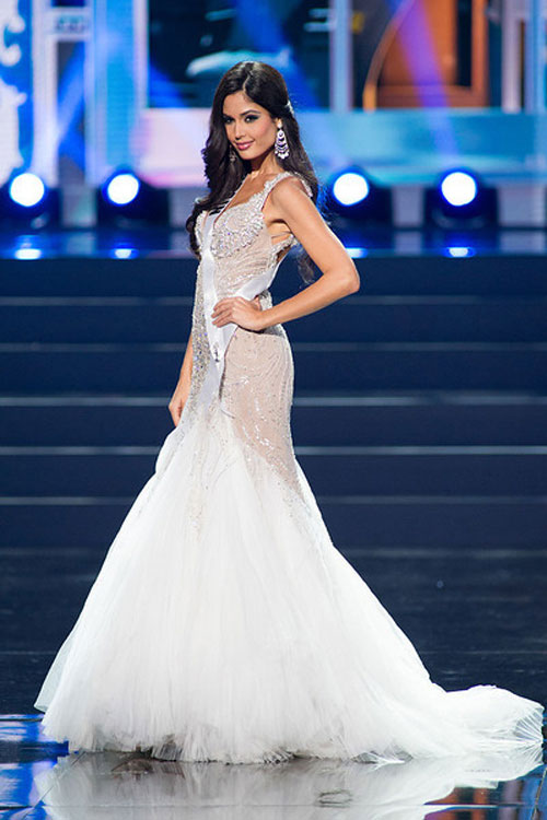 Người đẹp nào đăng quang Hoa hậu hoàn vũ 2013? 4