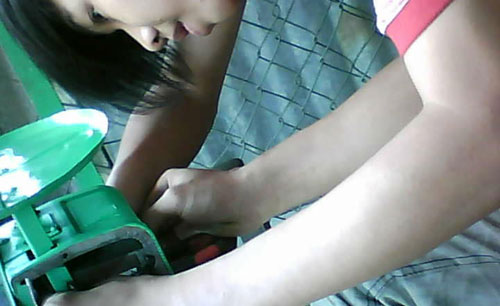 "Độ" cân móc túi người mua5