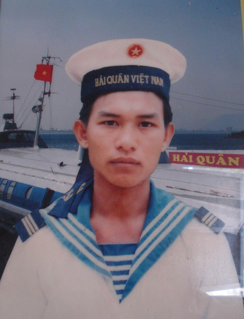 Anh Trương Văn Hiền lúc là lính hải quân