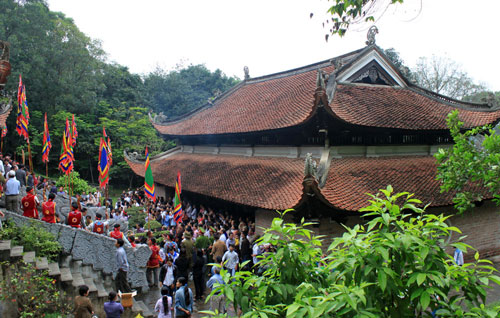 Lễ hội Đền Bà Triệu 2