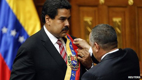 Phó tổng thống Venezuela tuyên thệ nhậm chức quyền tổng thống