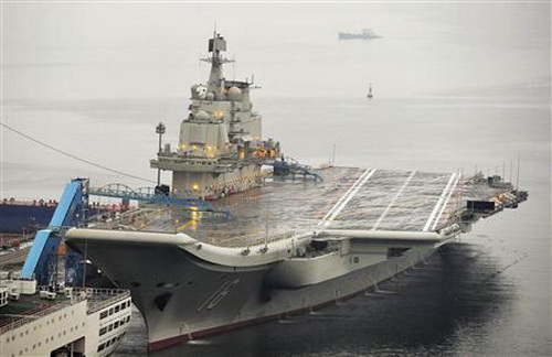 Trung Quốc đóng tàu sân bay thứ hai lớn hơn