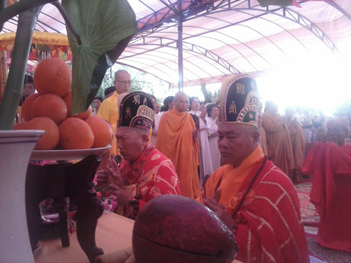 Cầu siêu vong linh các hùng binh Hoàng Sa