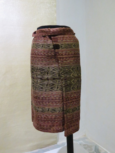Váy áo làm bằng sợi xơ chuối (Musa Textilit) của người Philipines
