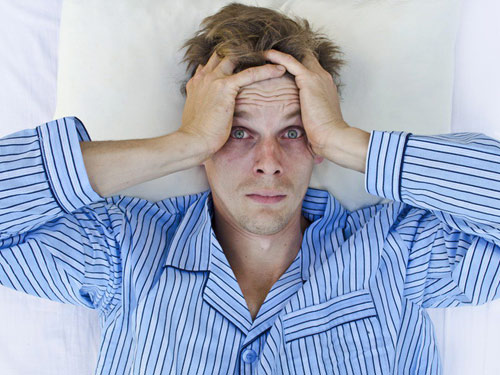 Đàn ông ngủ ít, có nguy cơ giảm khả năng sinh sản