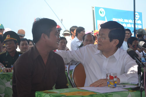 Chủ tịch nước Trương Tấn Sang thăm, làm việc tại đảo Lý Sơn 1