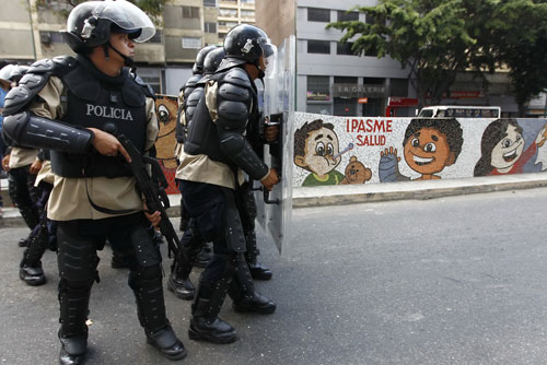Venezuela báo động âm mưu bạo loạn