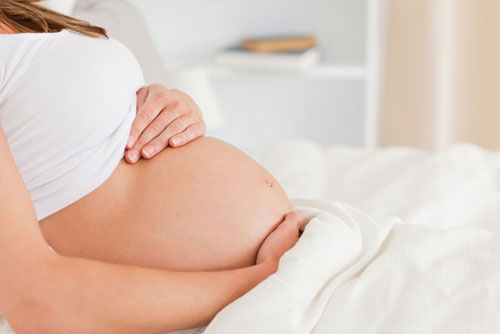 Những vấn đề sức khỏe khi mang thai sau tuổi 40
