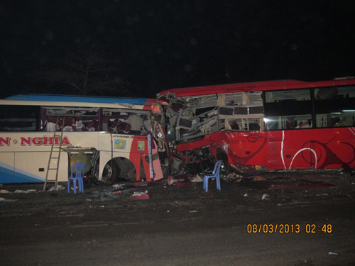 Hiện trường vụ tai nạn khiến 12 người chết xảy ra tại Cam Ranh ngày 8.3
