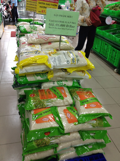 Ra mắt gạo sạch