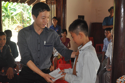 Học sinh lớp 9 cứu 5 bạn thoát chết 1