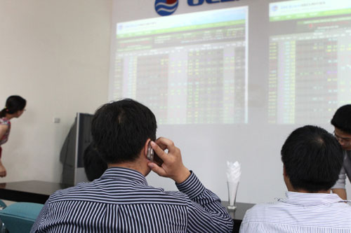 Hai chỉ số cùng giảm điểm