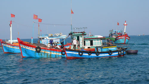 Quảng Ngãi: Gần 120 tỷ đồng hỗ trợ ngư dân bám biển Hoàng Sa, Trường Sa