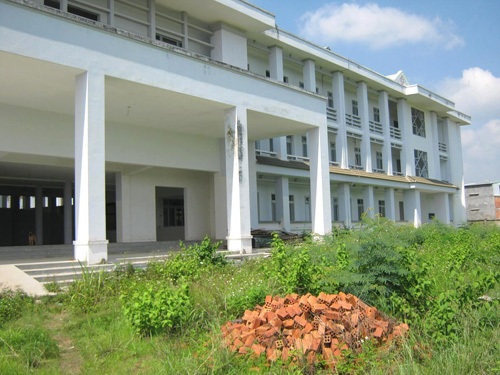 Mỏi mòn chờ bệnh viện mới