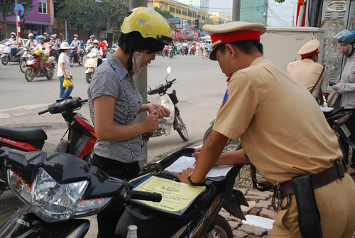 Việc tuần tra, kiểm soát của lực lượng CSGT phải tuân thủ theo quy trình, điều lệnh công an nhân dân d