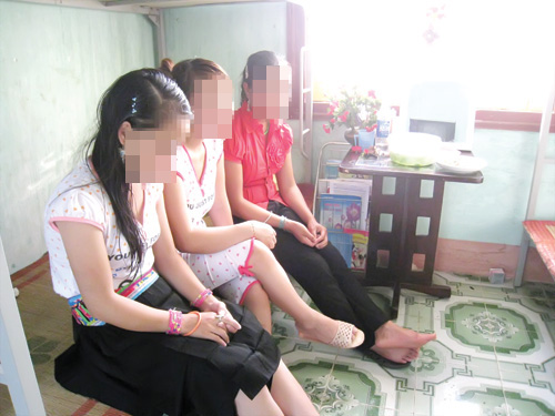 Các nạn nhân bị bán sang Trung Quốc làm vợ được giải cứu năm 2012 - Ảnh: Thu Hằng