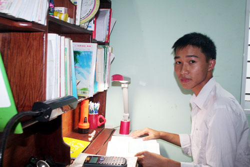 Thủ khoa kép ở phố núi
