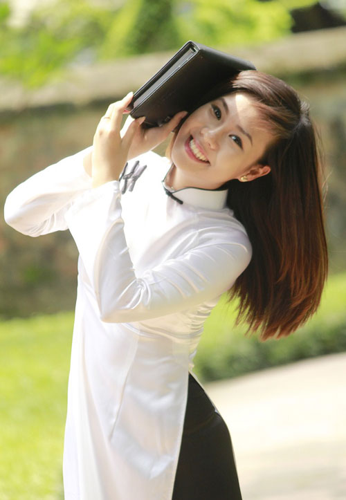 Rạng rỡ thí sinh dự thi Nữ sinh viên Việt Nam duyên dáng