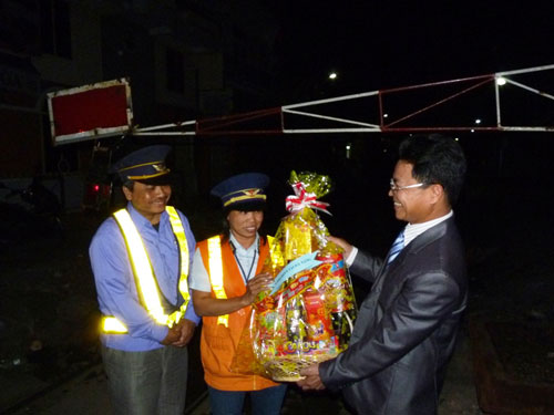 Ngành đường sắt miền Trung đón giao thừa sớm