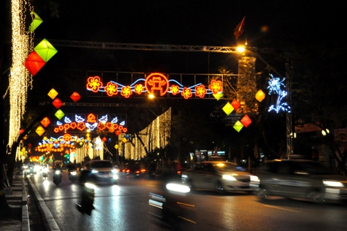 Hà Nội lung linh về đêm trước năm mới 2014