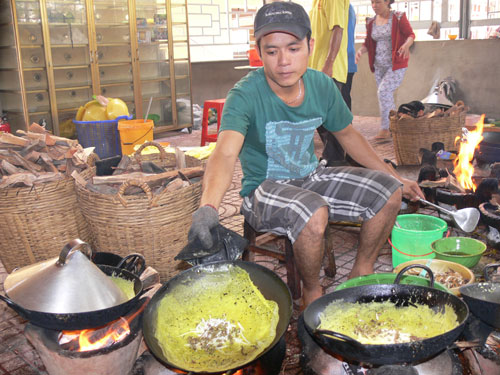 Chùa Bánh Xèo 