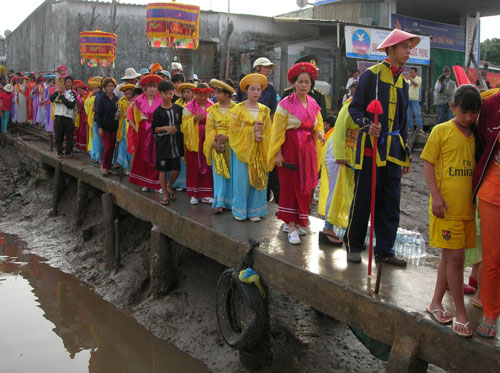 Tưng bừng lễ hội Nghinh ông 3