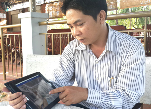 Dùng smartphone điều khiển thiết bị ngôi nhà