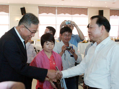 Phó thủ tướng Vũ Văn Ninh: Chính phủ cam kết đảm bảo môi trường đầu tư 