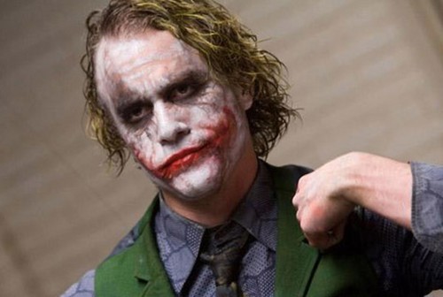 Joker (do Heath Ledger thủ vai) trong siêu phẩm The Dark Knight được xem là kẻ ác quyến rũ nhất lịch sử điện ảnh - Ảnh: AFP