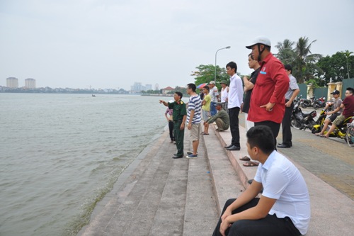 Thi thể nạn nhân thứ hai sau khi mất tích tại Hồ tây được tìm thấy