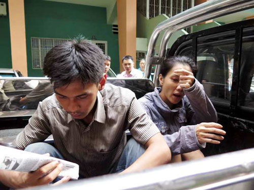 Bắt 2 nghi can trộm đồ tại nhà thi đấu Phan Đình Phùng