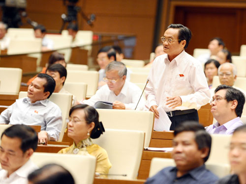 Quốc hội hiến kế giảm chi