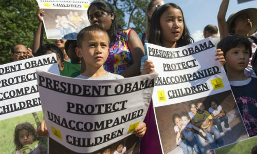 Nhiều người ủng hộ chính sách nhập cư của ông Obama - Ảnh: AFP
