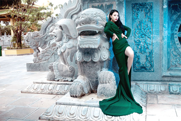 Người mẫu Trà Ngọc Hằng - Hạnh phúc vì yêu và được yêu 1